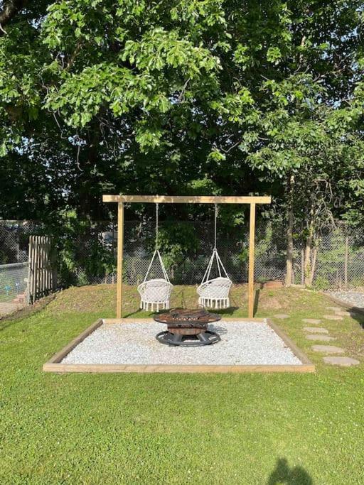 Eastlake Cozy Mosaic Cottage מראה חיצוני תמונה